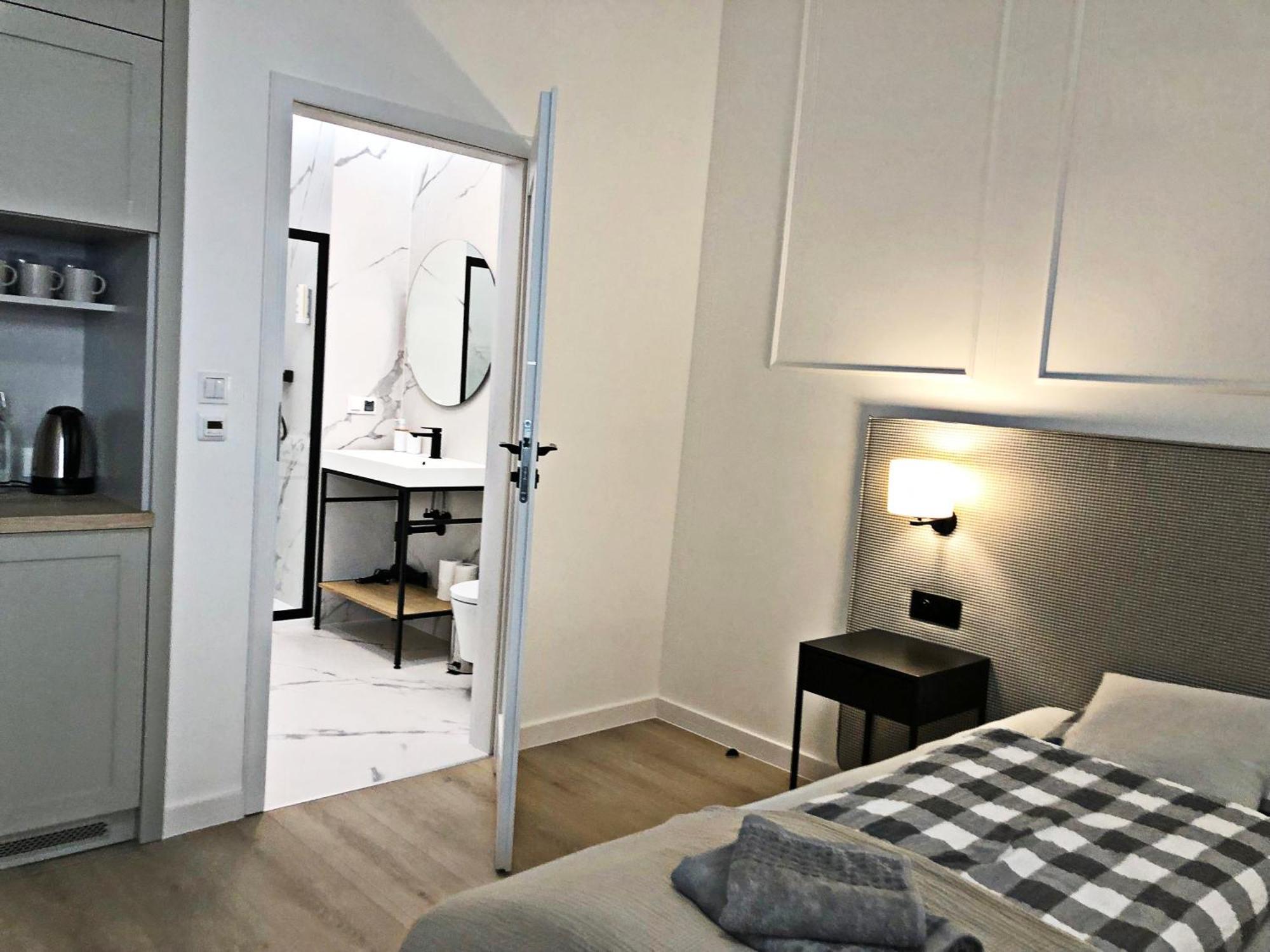 Aparthotel Anny 5 *