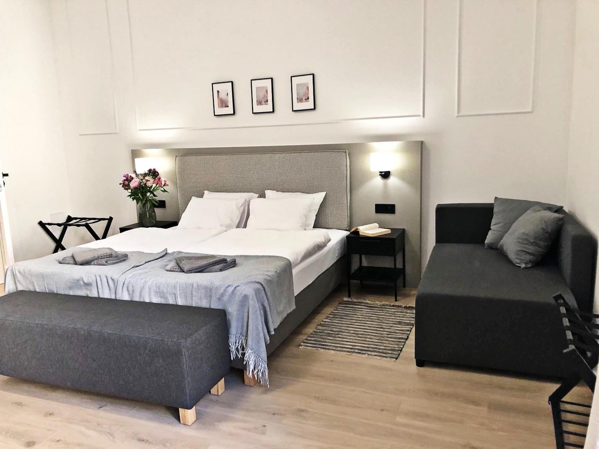 Aparthotel Anny 5