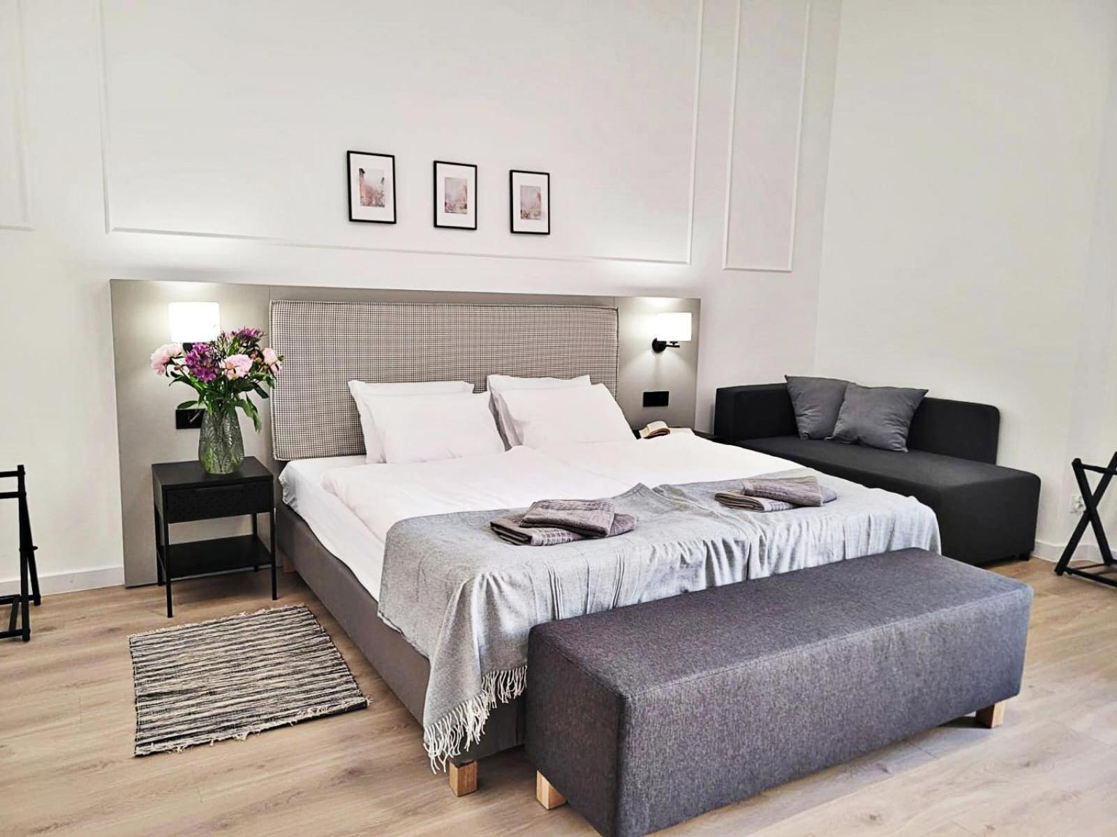 Anny 5 Aparthotel *