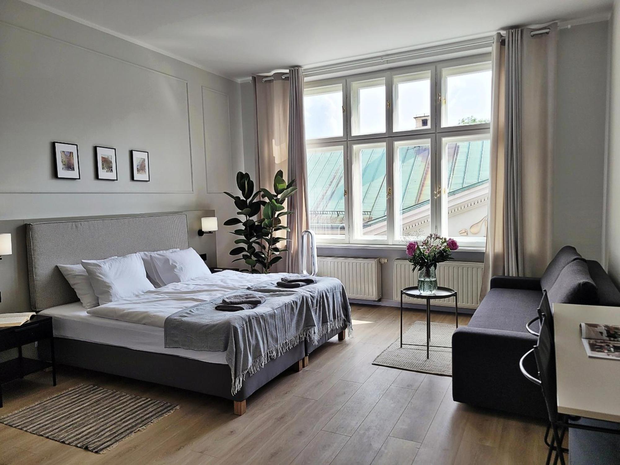 Aparthotel Anny 5 *